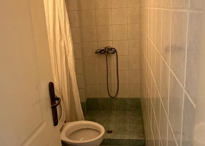 Tilde By The Square, Διαμέρισμα *